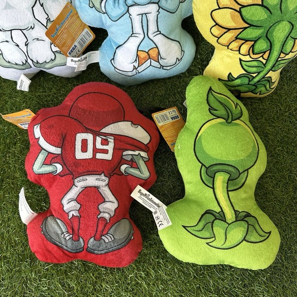 2016 Electronic Art's Sega Plants vs Zombies 12" Plush Lot Of 5 With Tags - Picture 11 of 12
